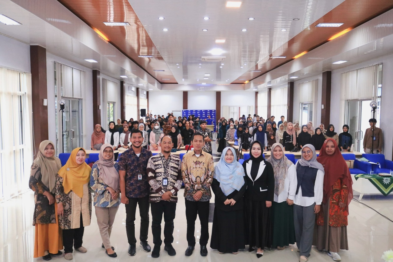 Pusat Karir dan Inkubator Bisnis UM Metro Gelar Sosialisasi Peluang Kerja di Luar Negeri Bersama BP3MI